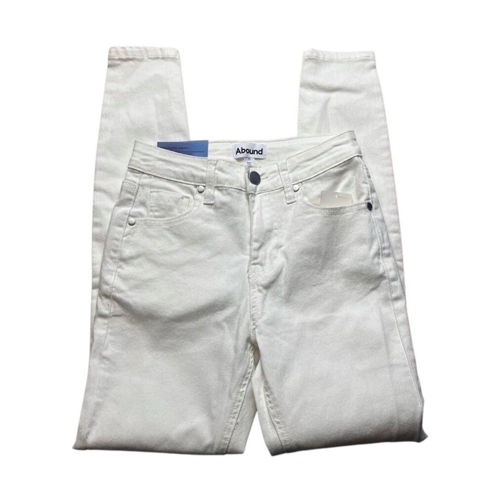 Abound White High-Rise Straight Leg Jeans